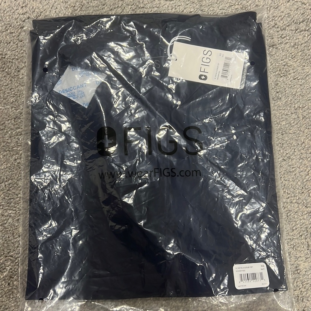 Figs Navy Rafaela Scrub Top XS BRAND NEW IN PLASTIC
